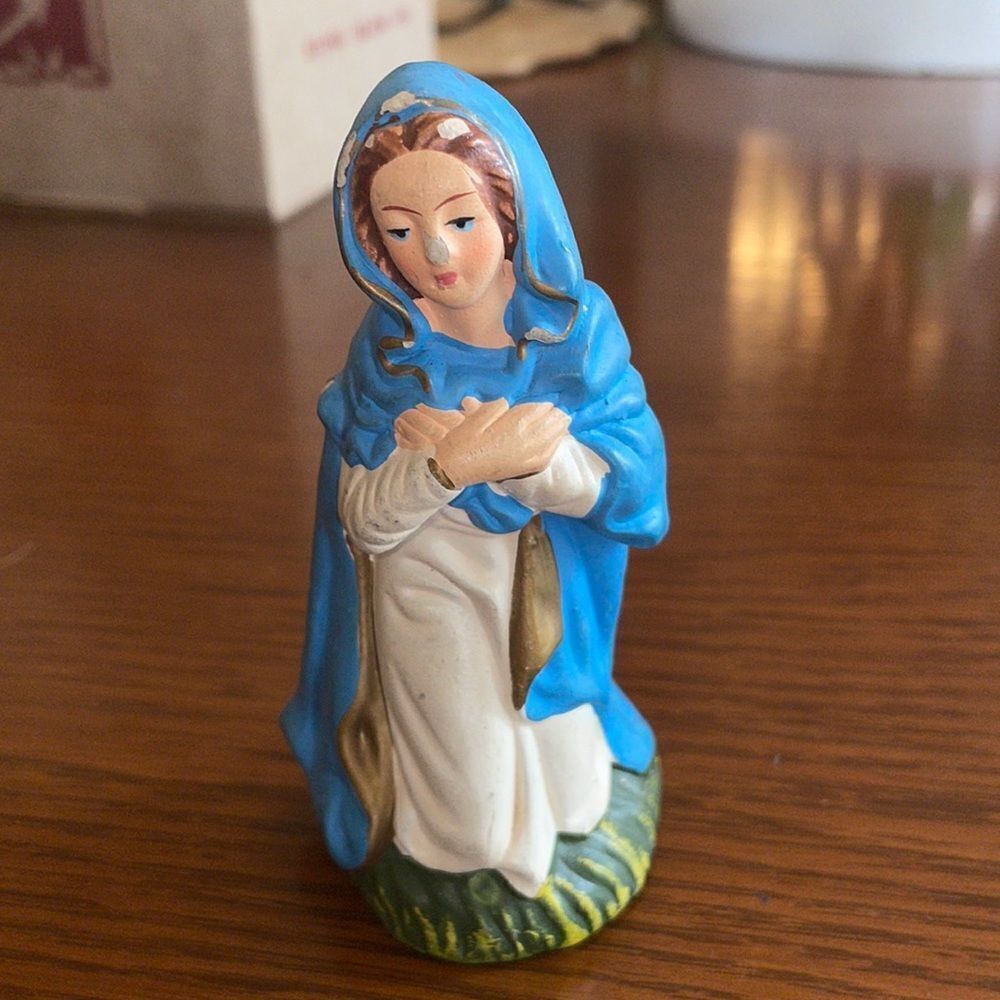 Vtg chalkware Virgin Mary from nativity scene‎